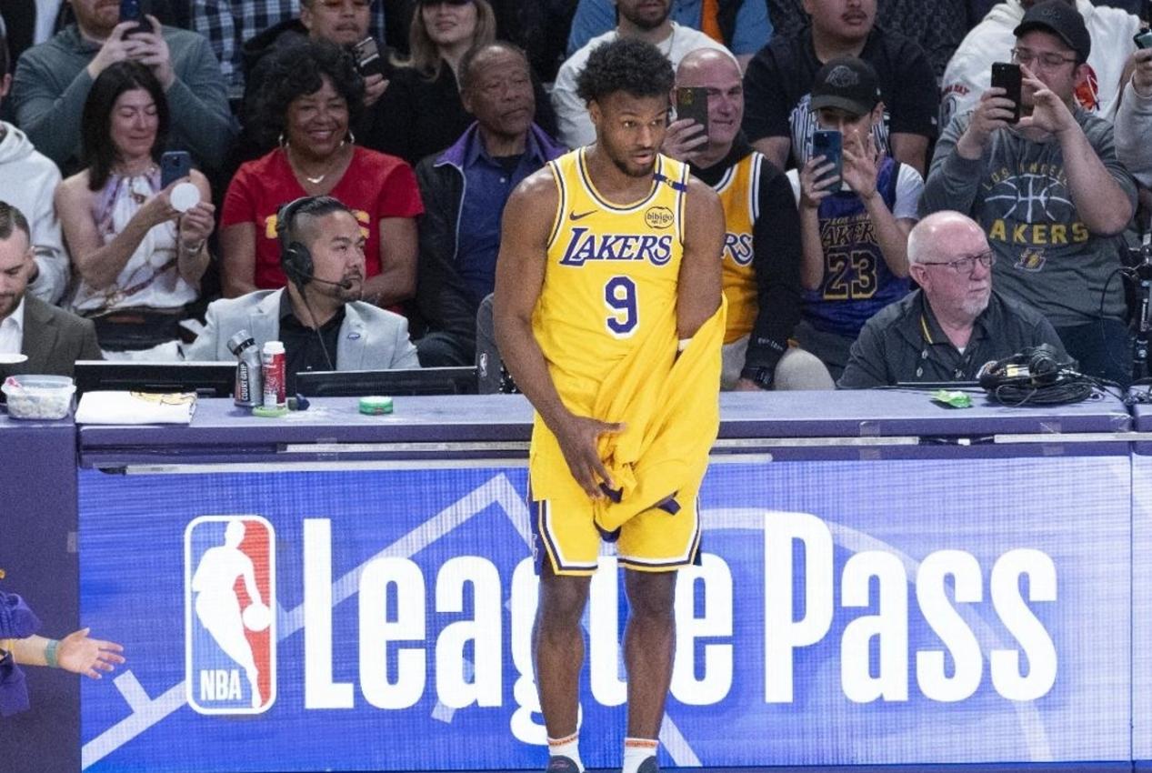 九游娱乐-关于刷新纪录引爆全场！，Ming意外战胜雄鹿引发球迷热议的信息-九游娱乐