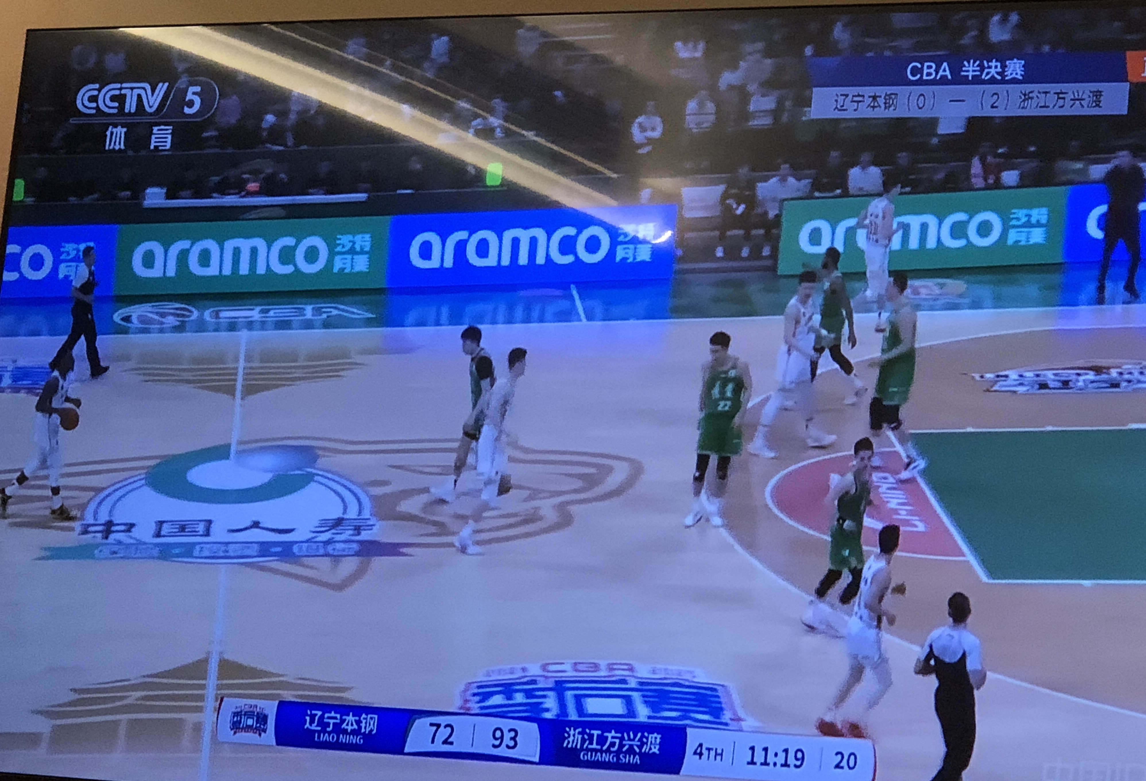 九游游戏-CBA常规赛赛后再迎强敌，斯图加特复出首秀，主帅态度：话题不断，更衣室氛围转暖-九游游戏